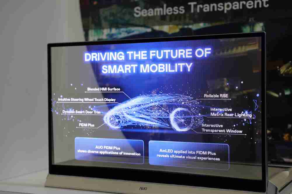 人生就是博凭借着超高亮度和透明度，，这款30吋透明Micro LED显示器在AR系统与智慧零售具有潜在的应用价值。。